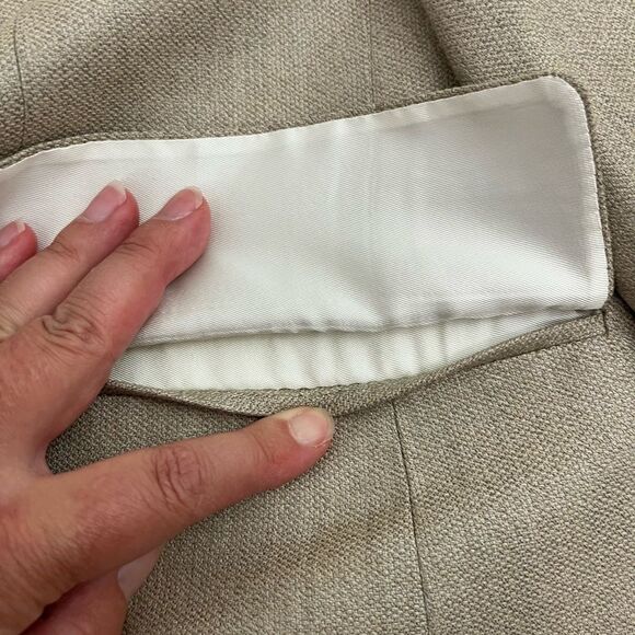 Vintage Oscar de la Renta 3 Button Sport Coat, Beige Silk-Wool Blazer - Picture 11 of 11